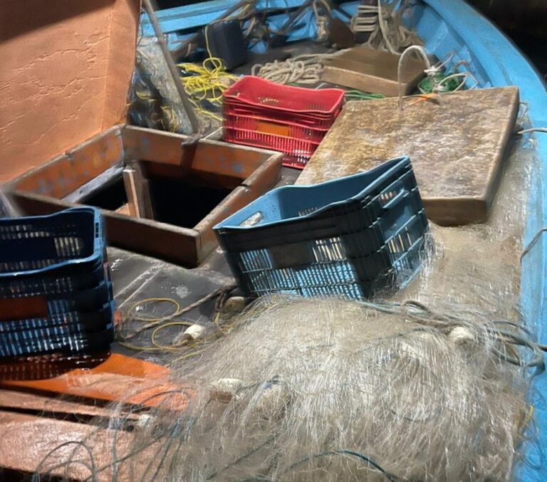 Três pescadores são presos por pesca ilegal em Aracaju