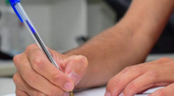 b52f23bd-449d-4197-87b4-1baa63af3b8c