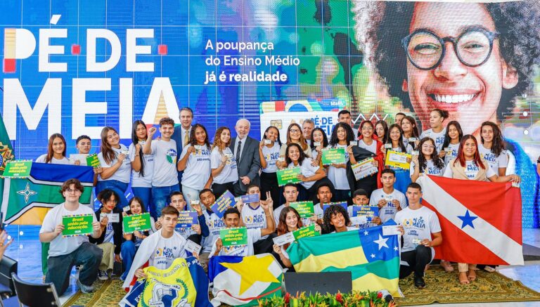 Estudantes sergipanos contam com incentivo do Governo do Estado no combate à evasão escolar