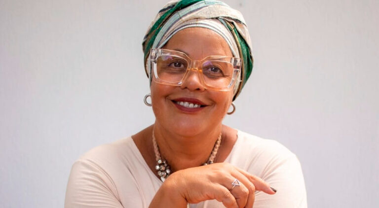 Martha Sales lança obra poética sobre ciclos da vida e ancestralidade