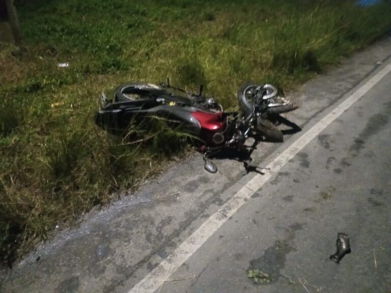 Motociclista morre após bater de frente com caminhão na rodovia SE-179