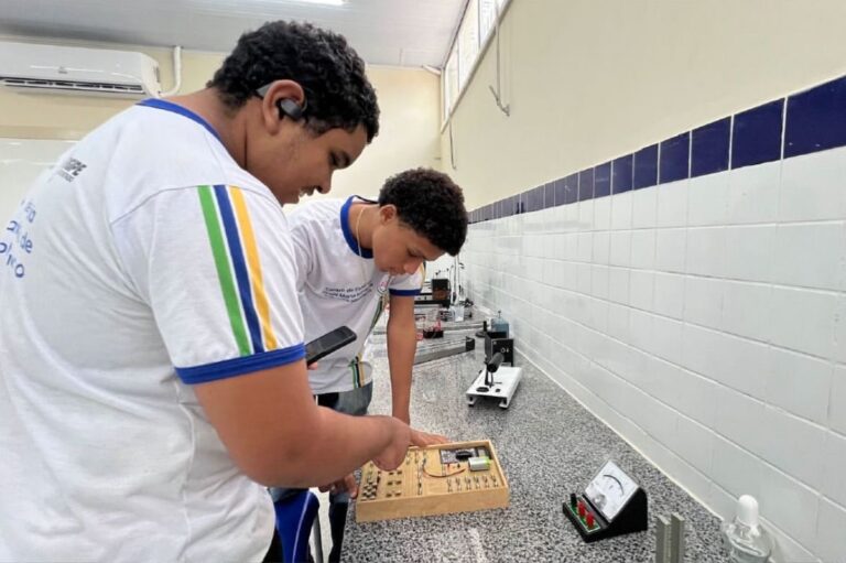 Governo de Sergipe chega à 78ª obra em educação com reinauguração de escola no bairro 18 do Forte