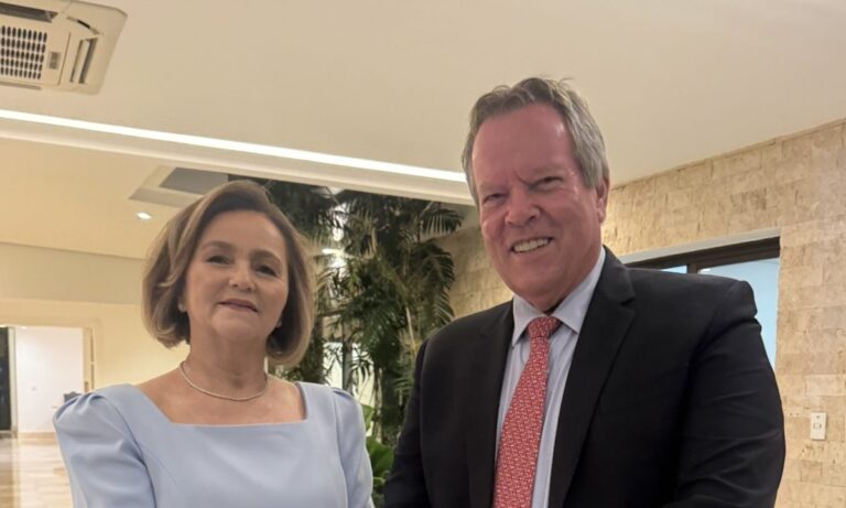 Laurinho da Bonfim prestigia ministra do STJ em jantar que comemora posse