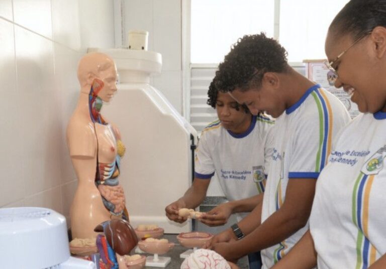 Sergipe conquista mais uma posição de referência nacional na educação sob governo Fábio