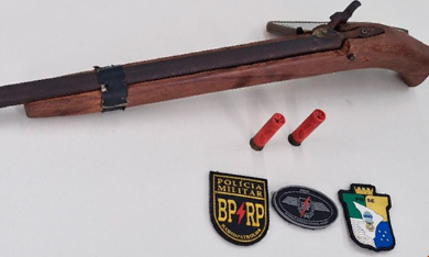 Radiopatrulha apreende espingarda após confronto em Aracaju