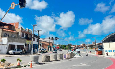 Obra em semáforo altera trânsito na Avenida Visconde de Maracaju
