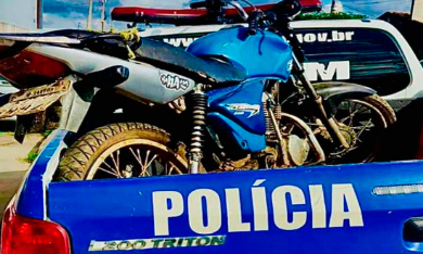 Polícia apreende motocicleta com restrição de furto em Monte Alegre