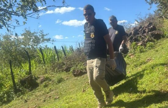 Ossada humana é encontrada em área de difícil acesso em Canindé