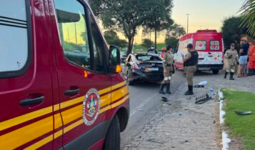 Acidente envolvendo três veículos deixa uma pessoa ferida em Aracaju