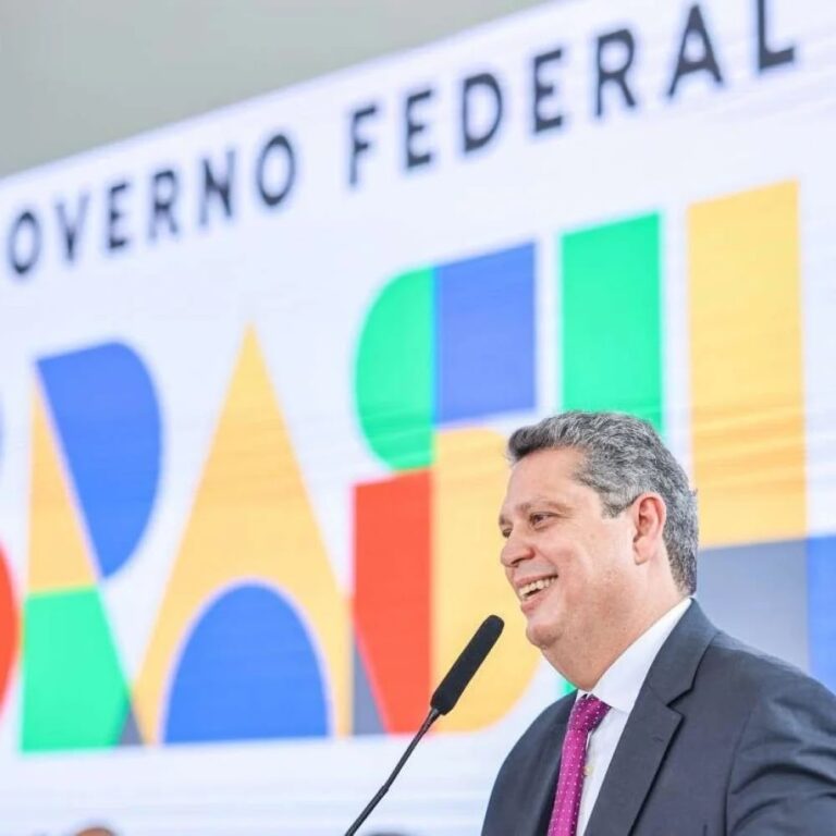 Atuação de Márcio no governo Lula ajudou a garantir mais de R$ 465 milhões para fortalecer saúde em Sergipe
